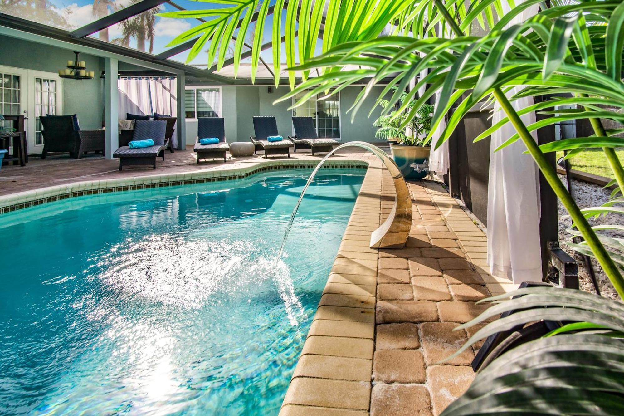 Beach Cottage With Heated Pool Just Off Siesta Key Сарасота Екстер'єр фото