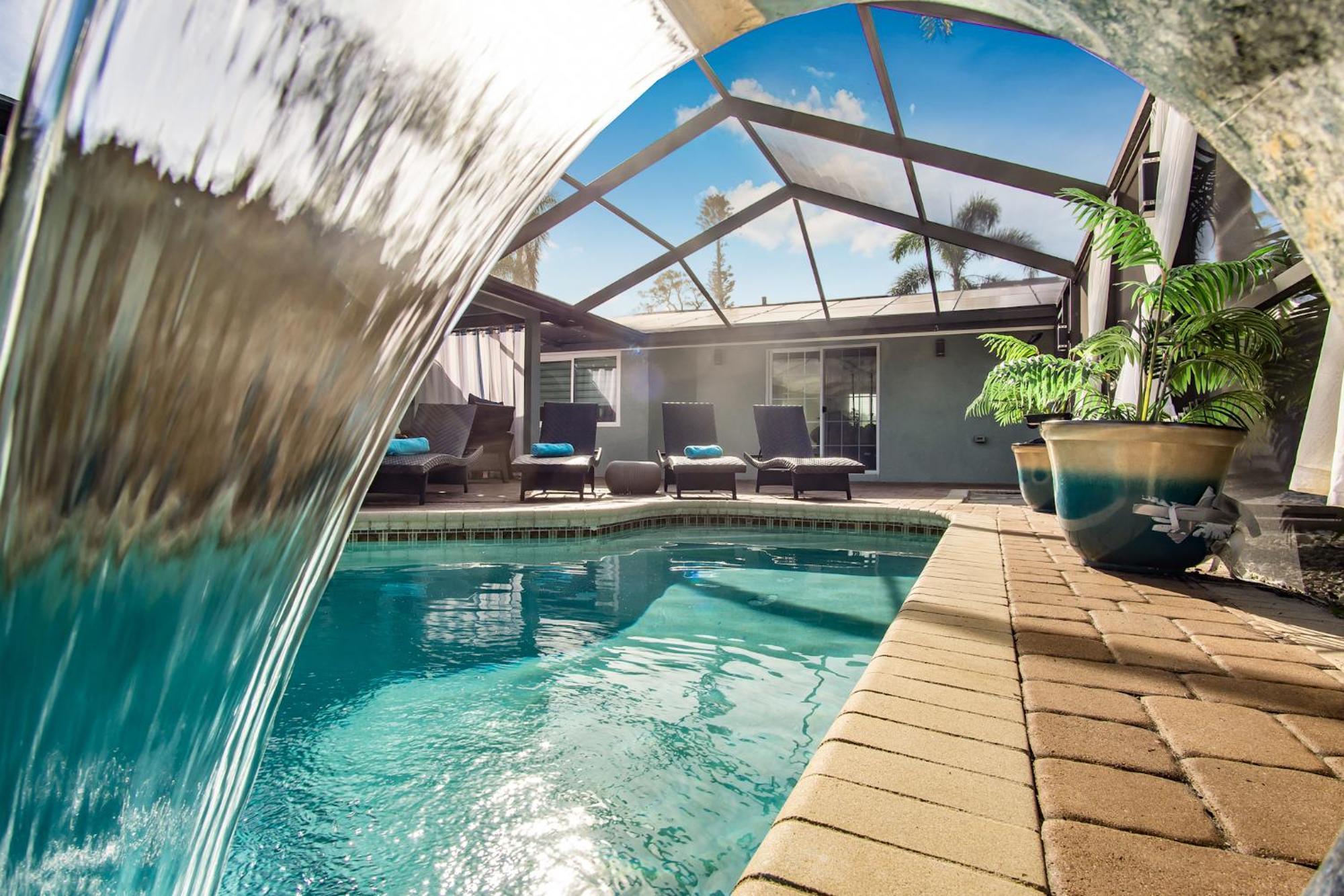 Beach Cottage With Heated Pool Just Off Siesta Key Сарасота Екстер'єр фото